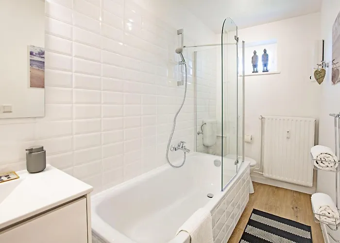 Strandauster شقة *